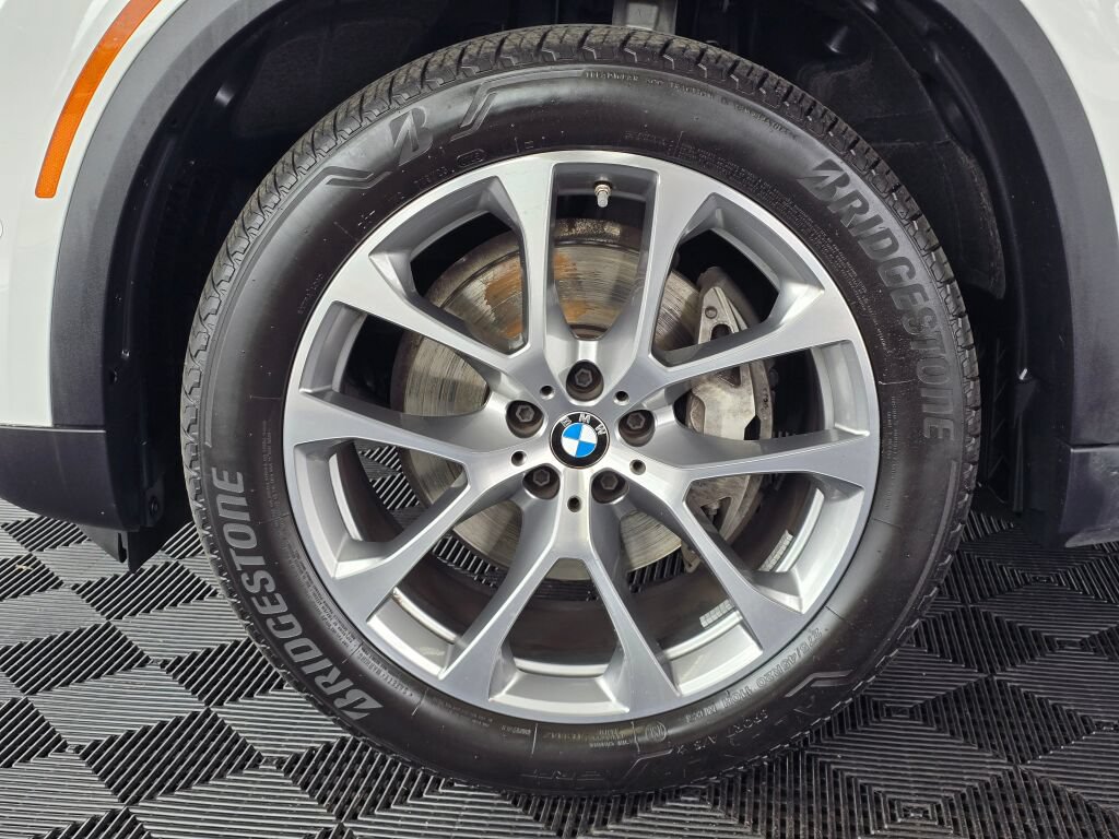 Used 2026 BMW X5 xDrive40i AWD/4WD image 12