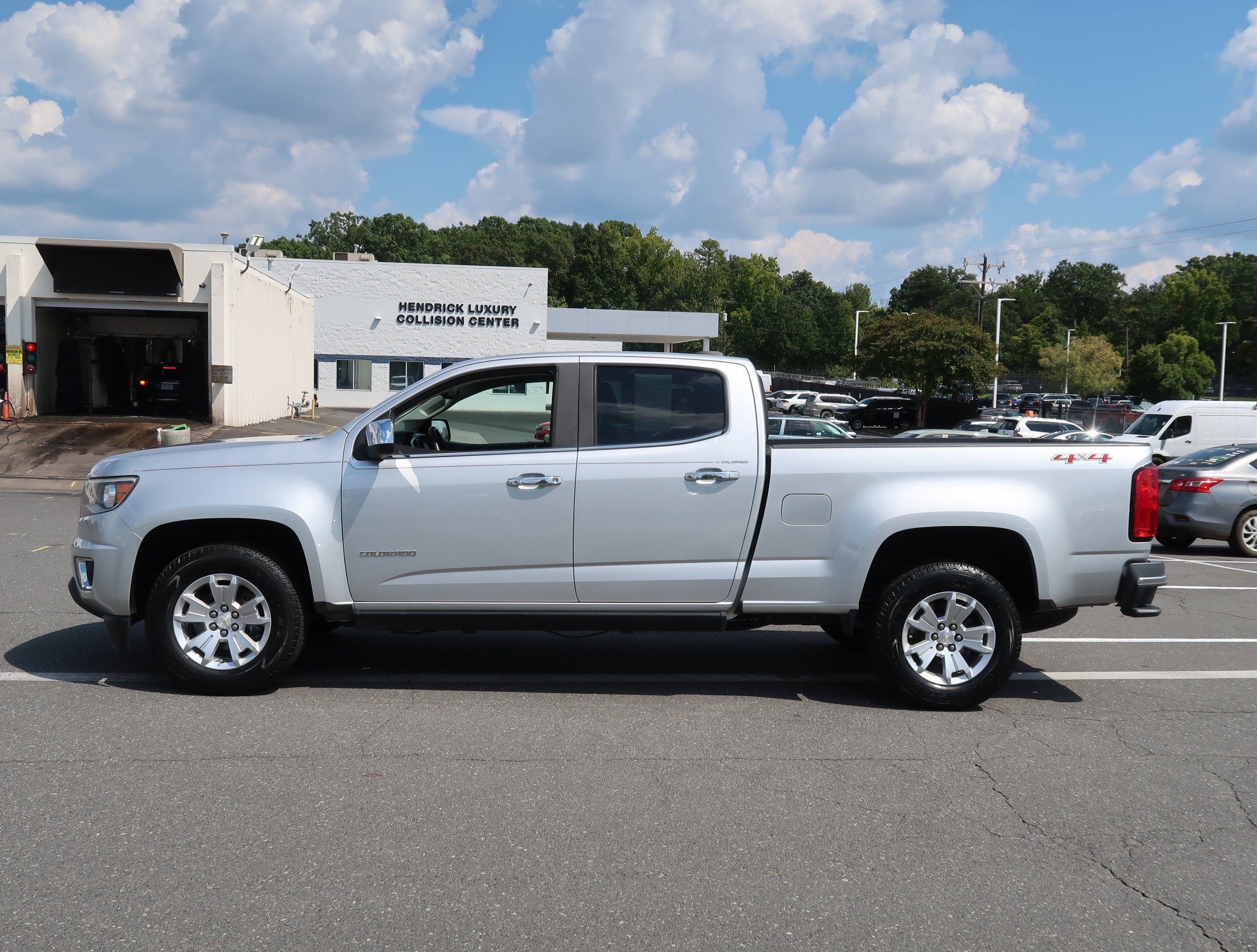 Used 2019 Chevrolet Colorado LT w/ Luxury Package, Chrome AWD/4WD image 7