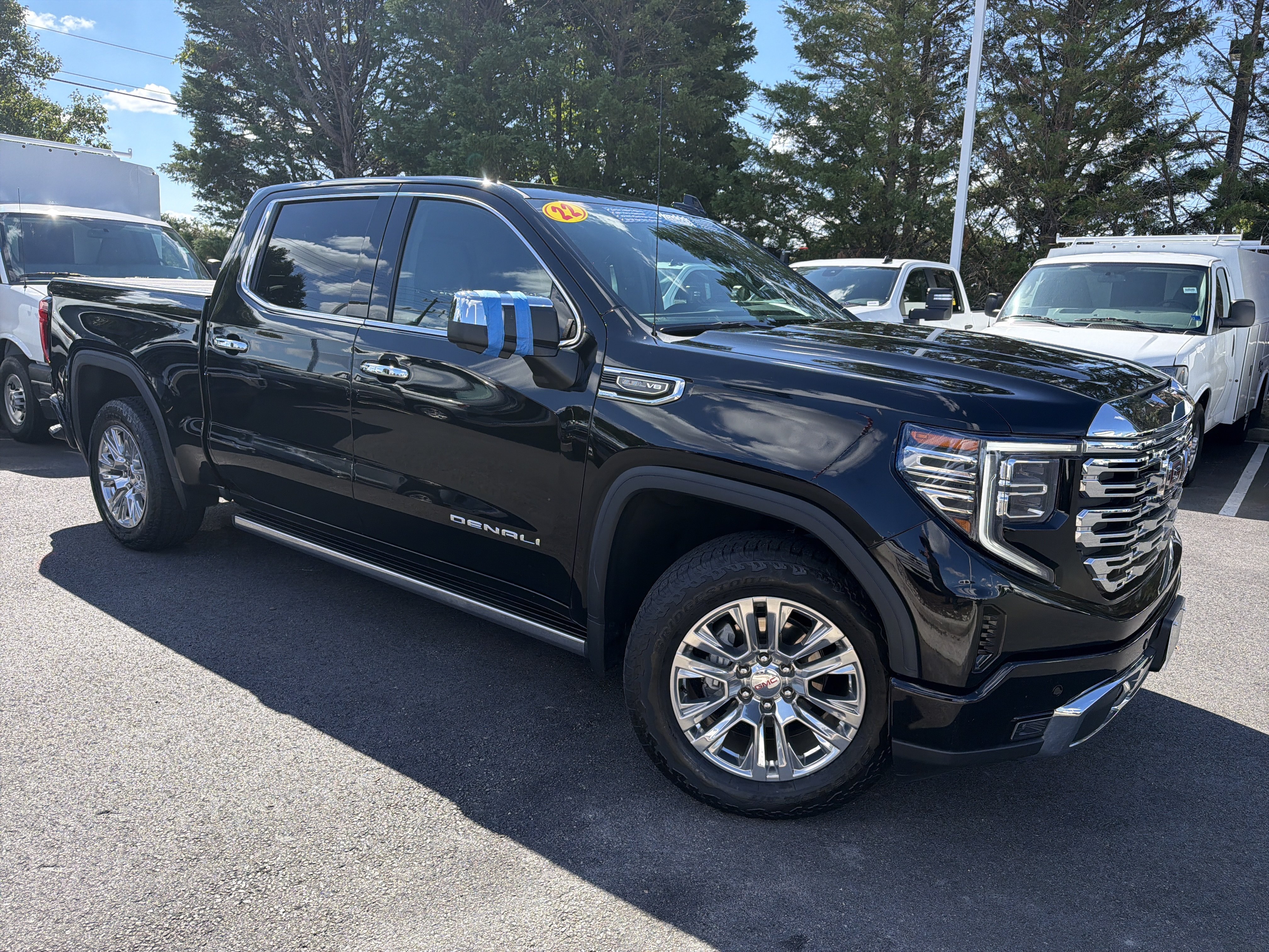 Used 2022 GMC Sierra 1500 Denali AWD/4WD image 2