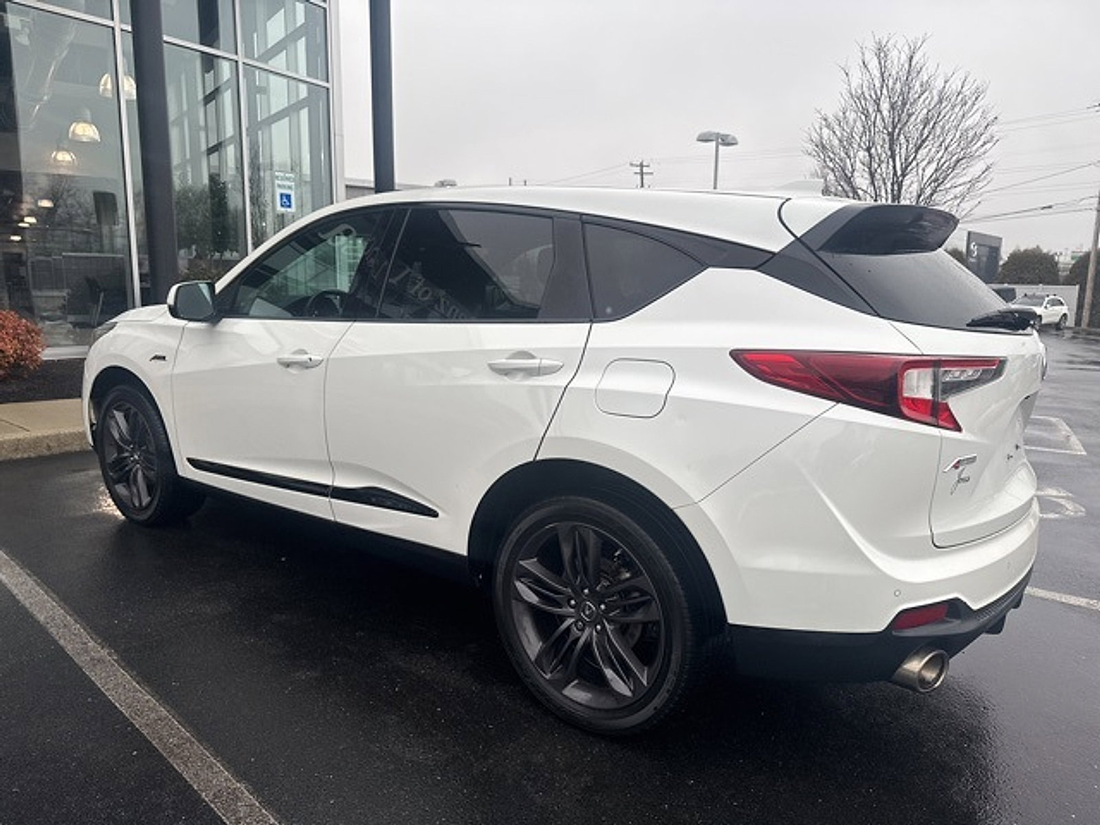 Used 2020 Acura RDX A-Spec image 2