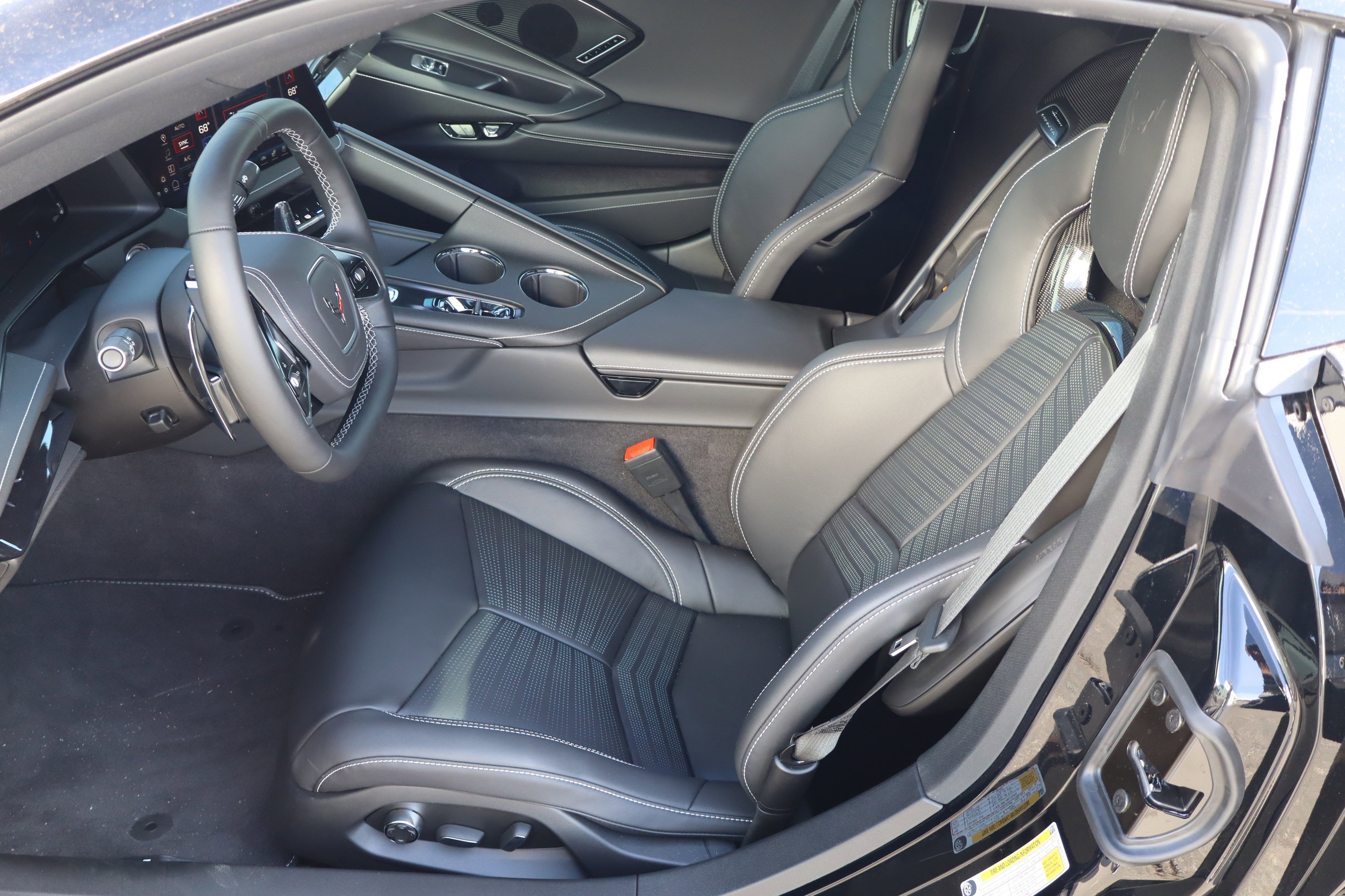 Used 2026 Chevrolet Corvette Stingray Preferred Cpe w/ Z51 Performance Package image 14