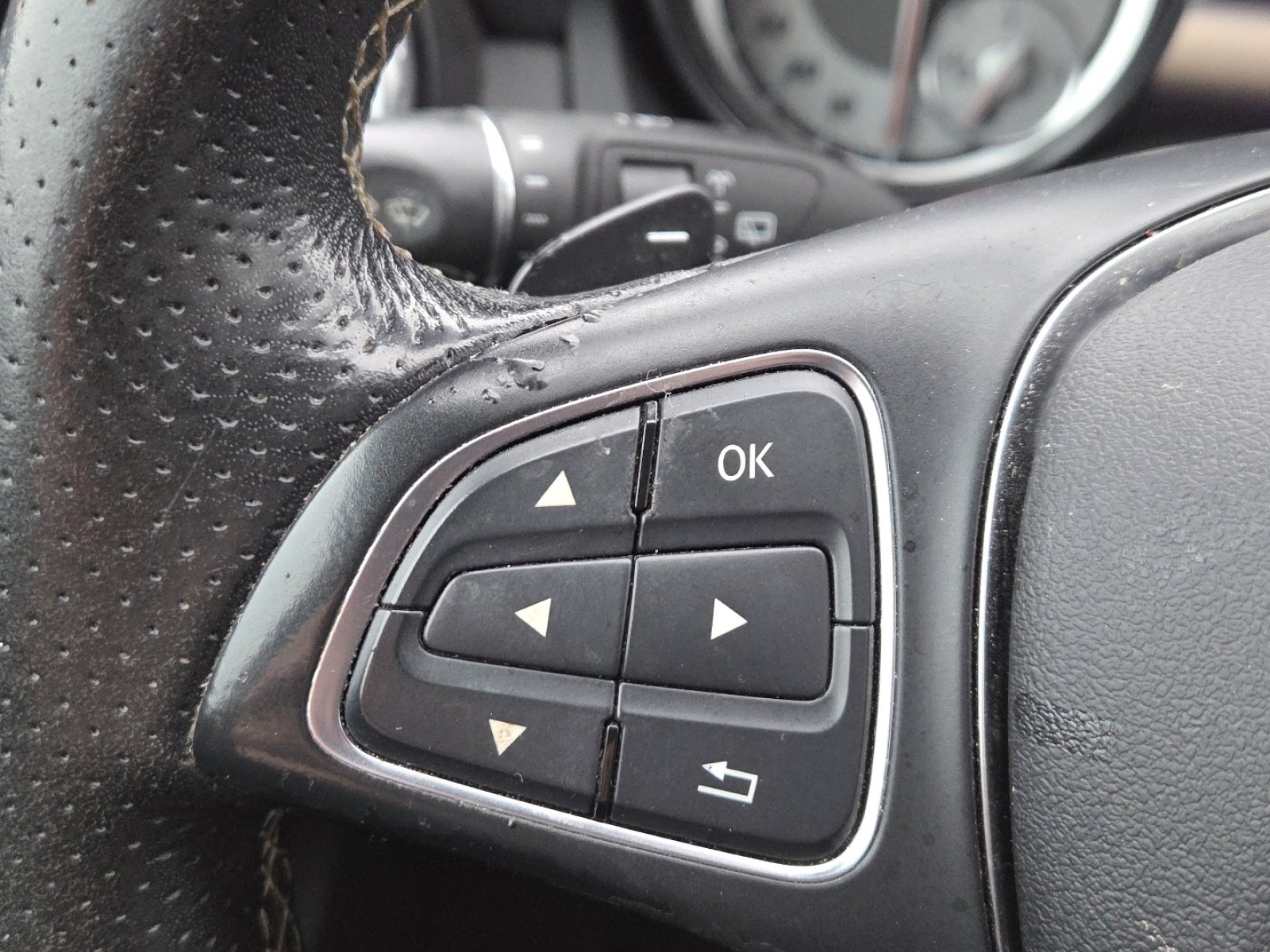 Used 2017 Mercedes-Benz GLA 250 4MATIC image 30