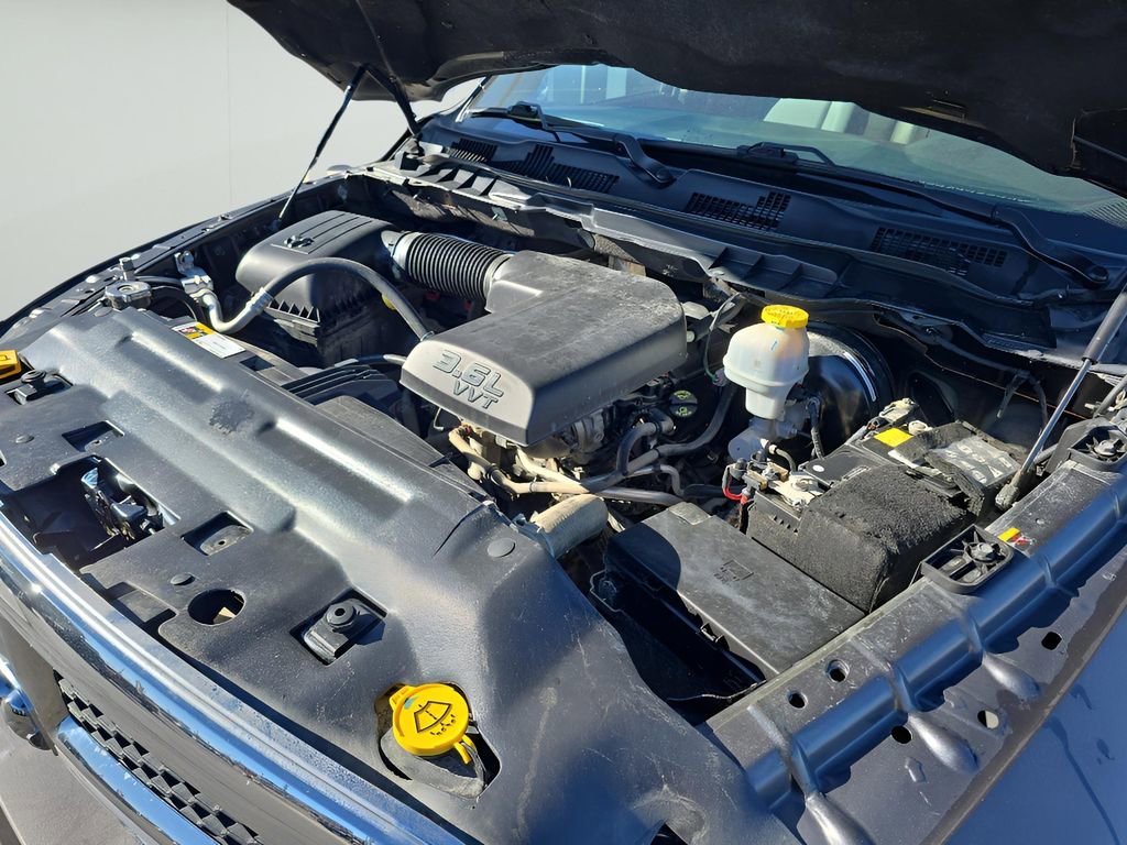 Used 2021 RAM 1500 Tradesman w/ Chrome Appearance Group image 33