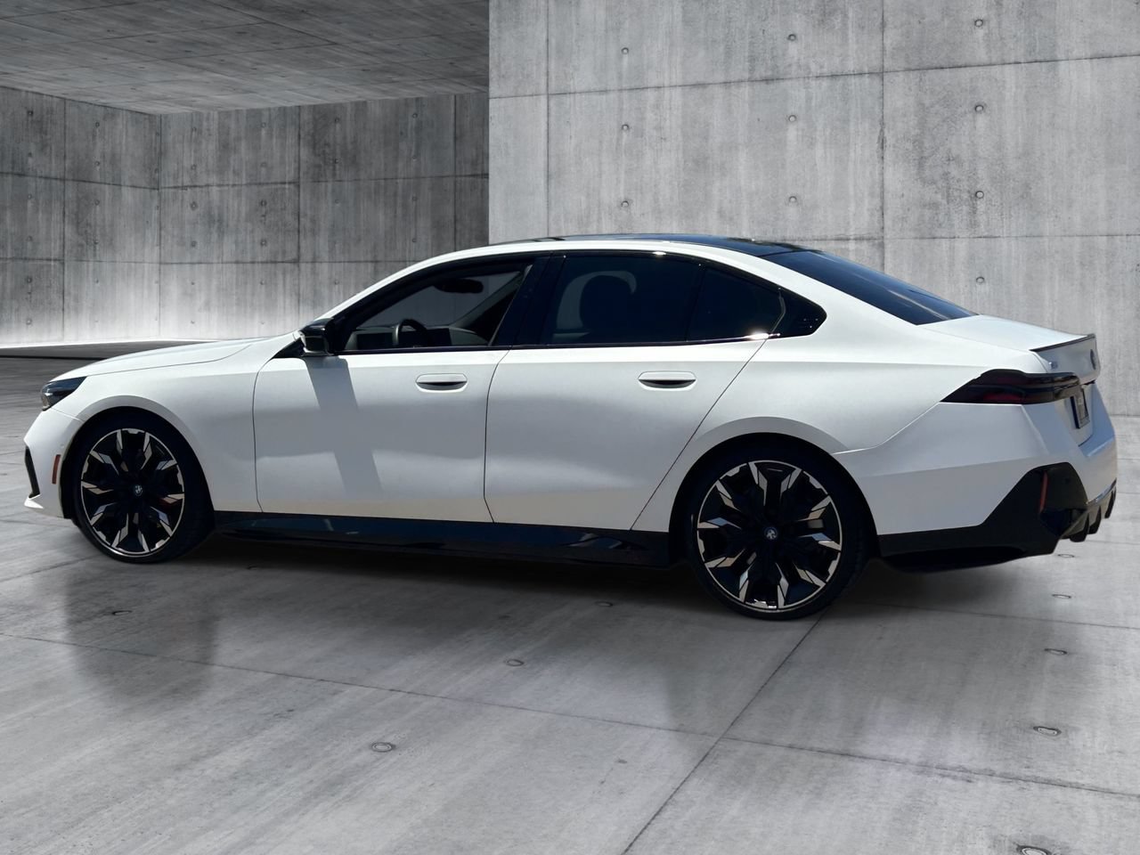 Used 2024 BMW i5 M60 w/ Executive Package AWD/4WD image 3