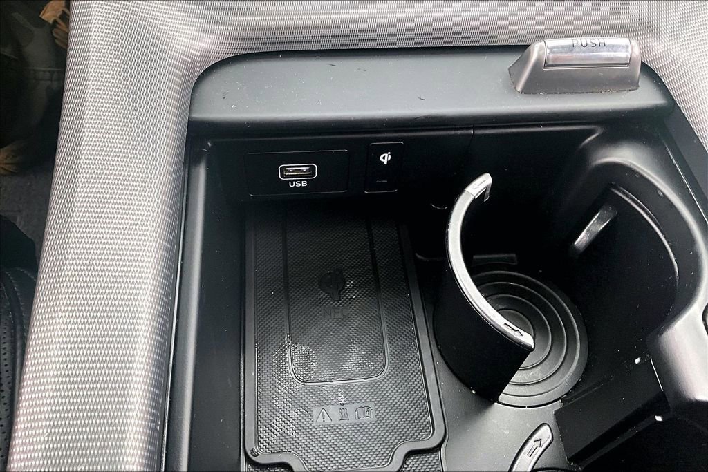 Used 2024 Hyundai Palisade Calligraphy image 16