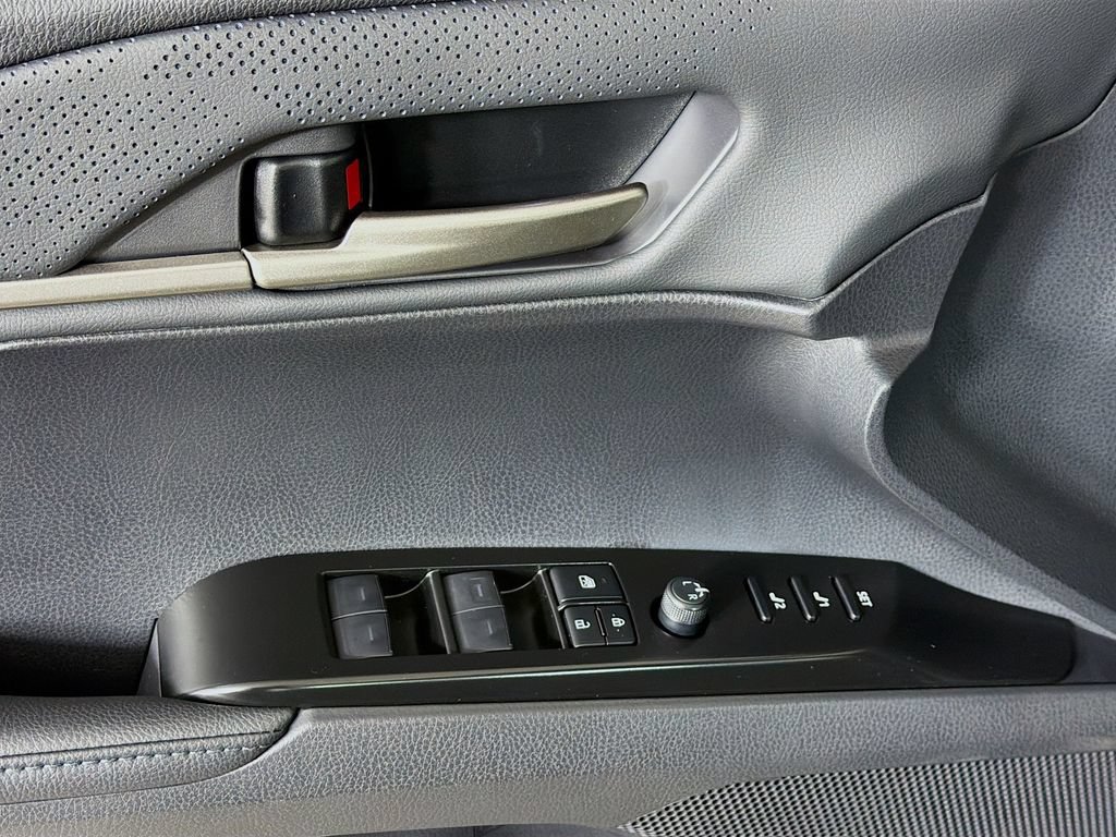 New 2026 Toyota Camry XSE AWD/4WD image 17