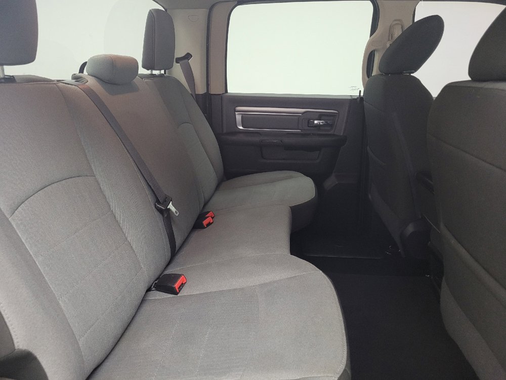 Used 2021 RAM 1500 Classic SLT RWD image 19