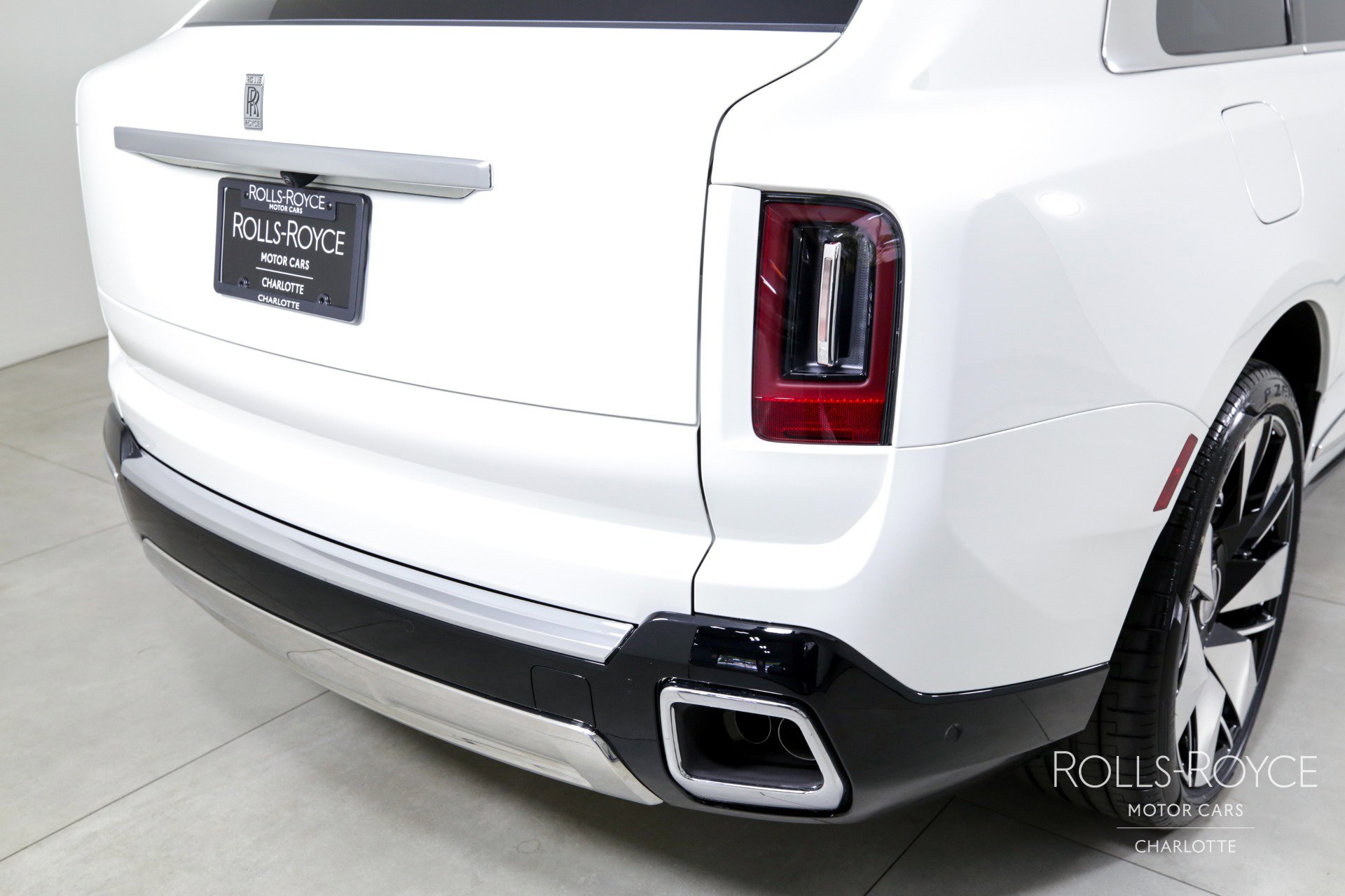 Certified 2025 Rolls-Royce Cullinan image 45