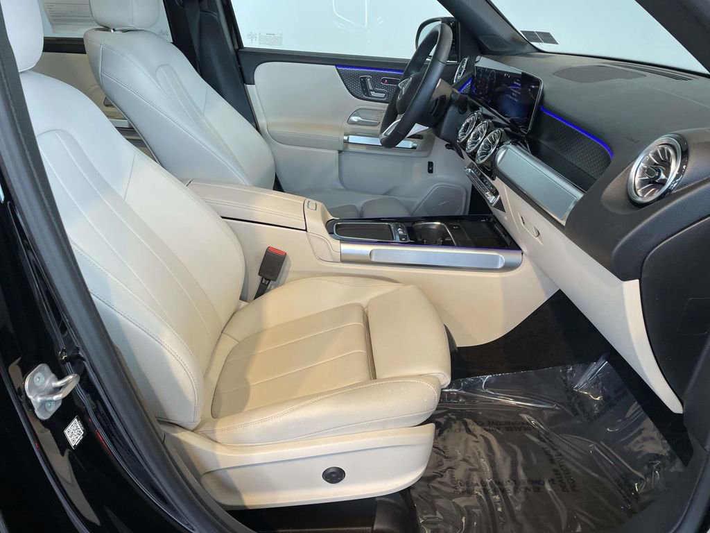 Used 2024 Mercedes-Benz GLB 250 4MATIC image 20