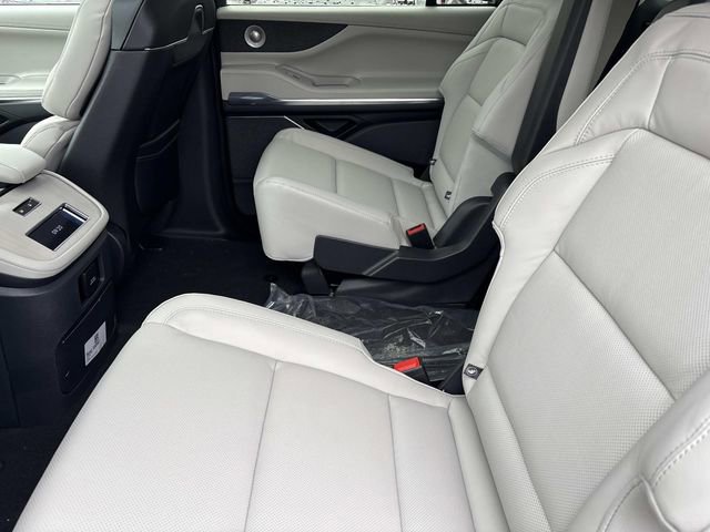 New 2025 Lincoln Navigator L Reserve image 18