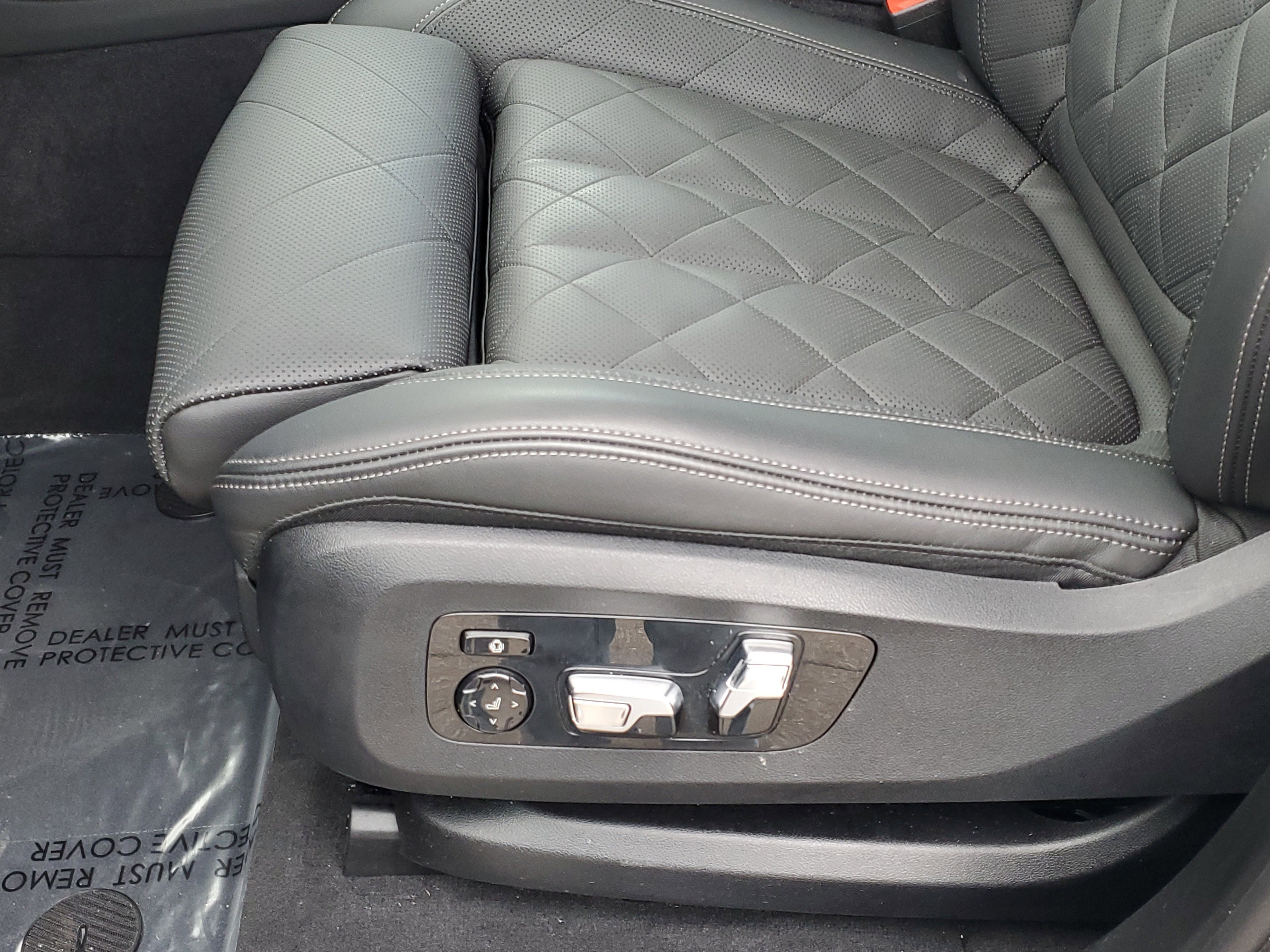 Certified 2025 BMW X5 xDrive40i w/ Climate Comfort Package image 9