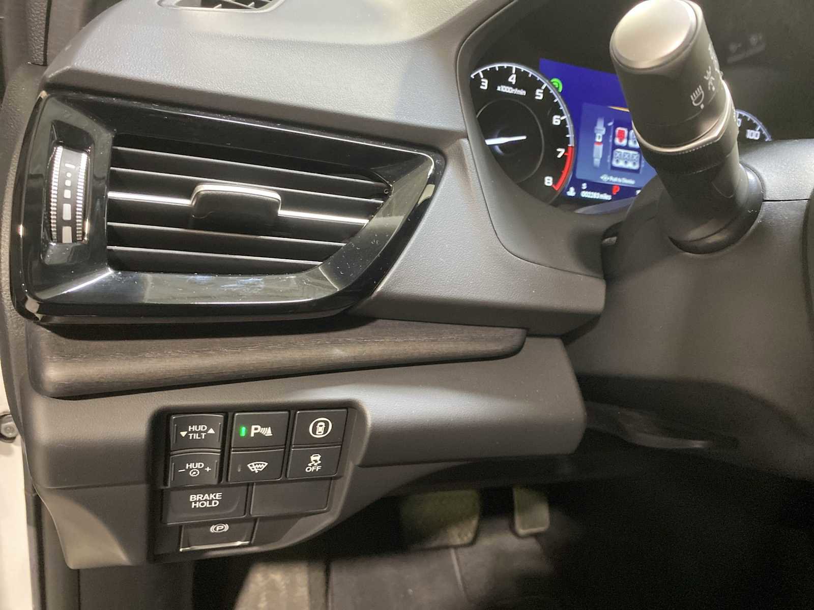 Certified 2025 Acura RDX SH-AWD w/ Advance Package image 24