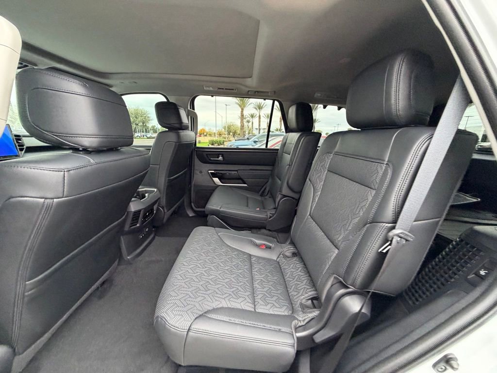 Used 2024 Toyota Sequoia Limited image 20