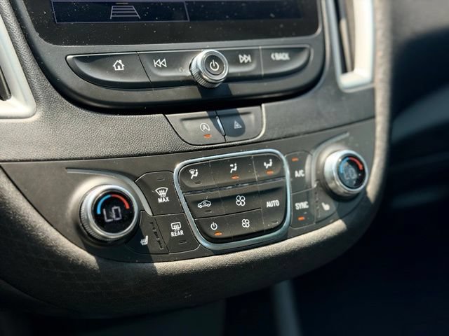 Used 2024 Chevrolet Malibu LT FWD image 16