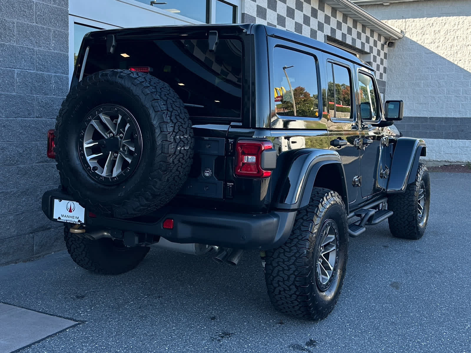 Used 2024 Jeep Wrangler Unlimited Rubicon 392 AWD/4WD image 4