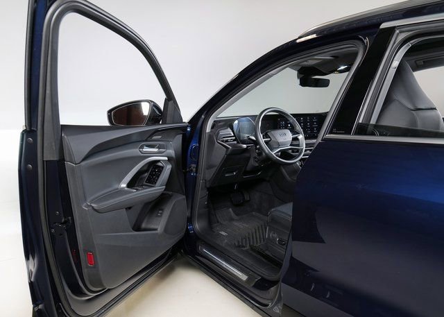 Certified 2025 Audi Q5 Premium Plus w/ Premium Plus image 24