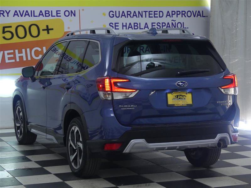 Used 2023 Subaru Forester Touring AWD/4WD image 5