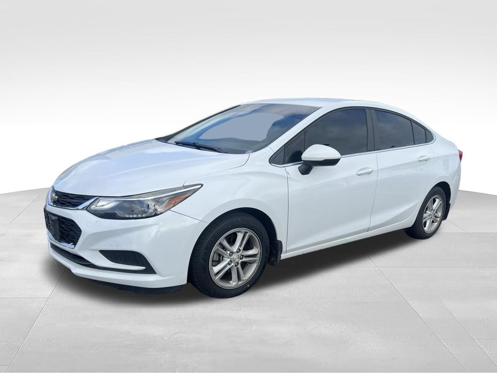 Used 2018 Chevrolet Cruze LT FWD video 2
