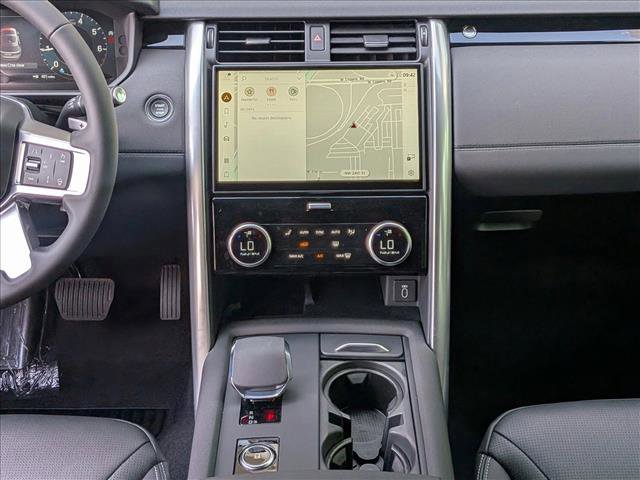 New 2026 Land Rover Discovery S AWD/4WD image 11