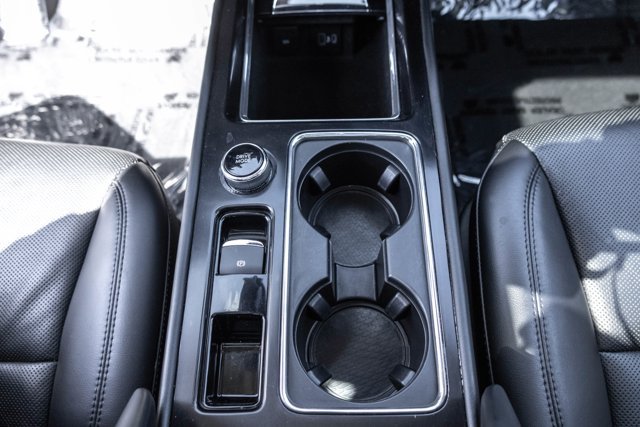 Used 2022 Lincoln Corsair AWD w/ Premium Package image 20