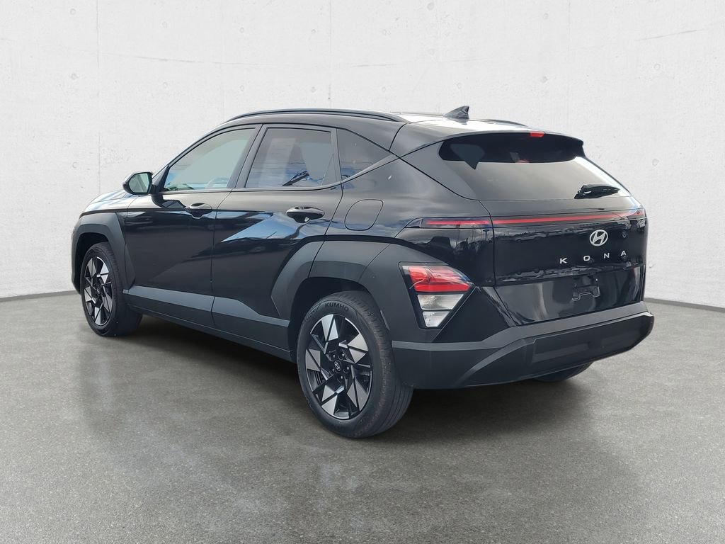 Used 2025 Hyundai Kona SEL image 5