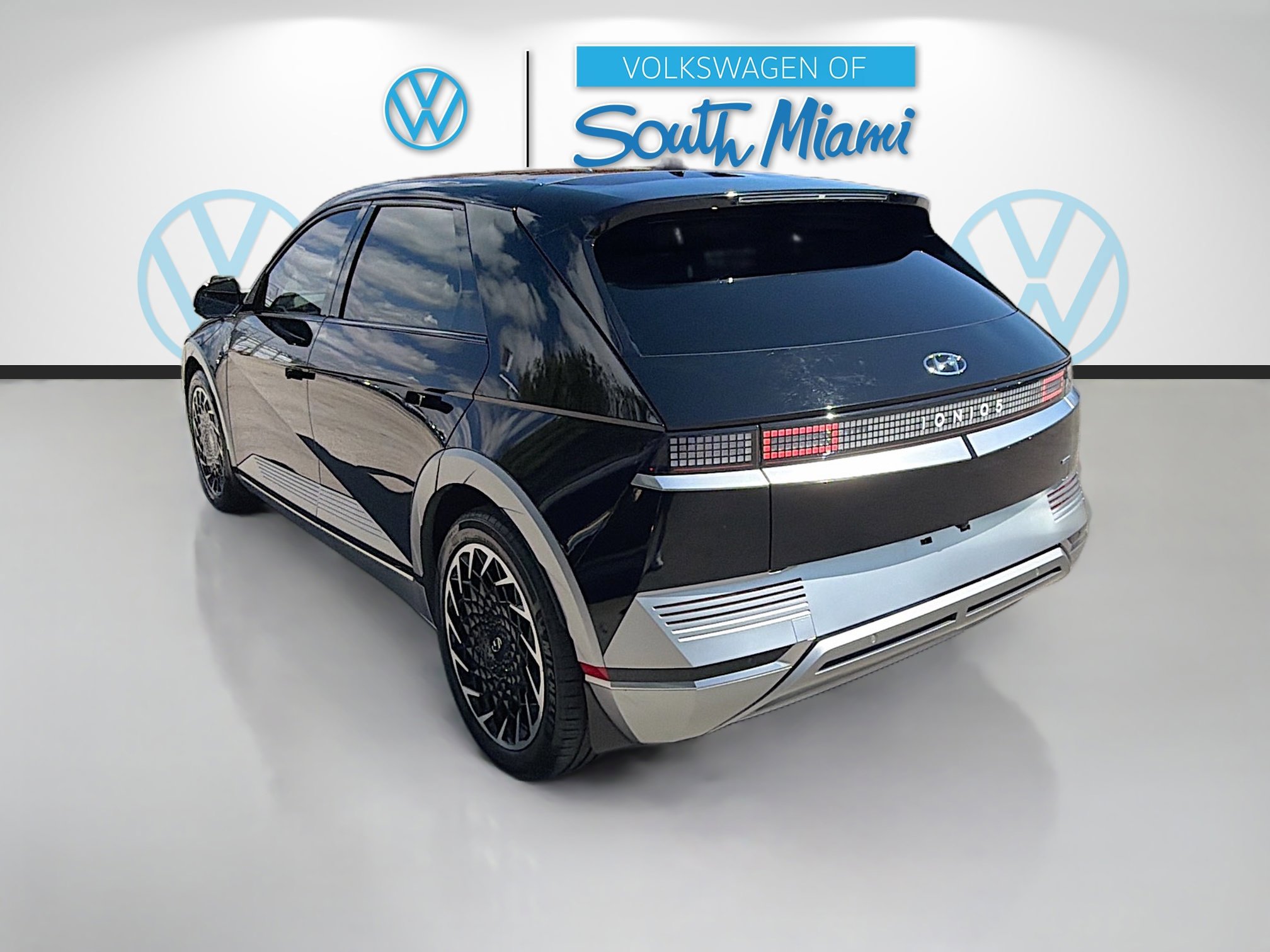 Used 2023 Hyundai Ioniq 5 Limited image 5