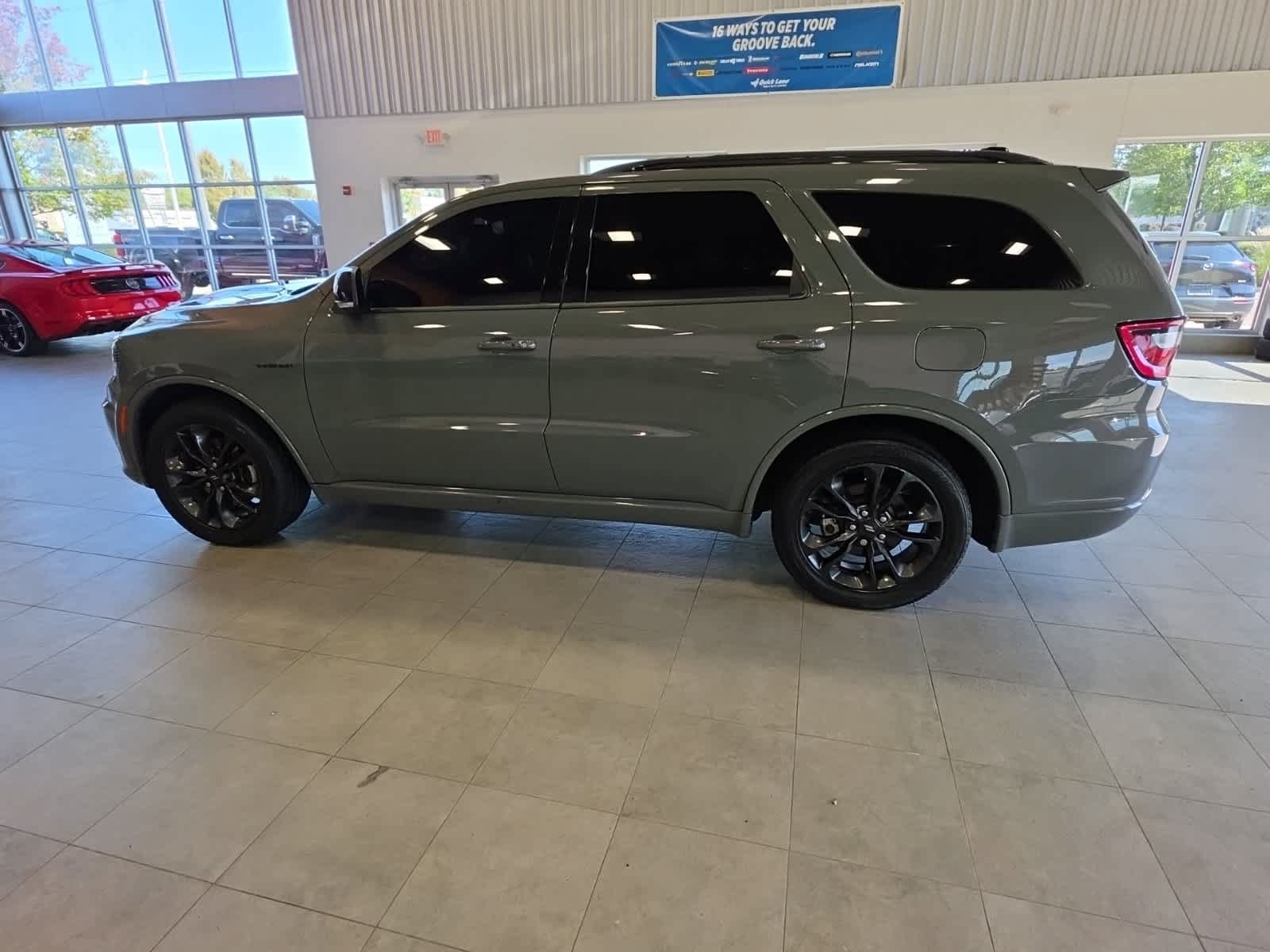 Used 2024 Dodge Durango R/T AWD/4WD image 9