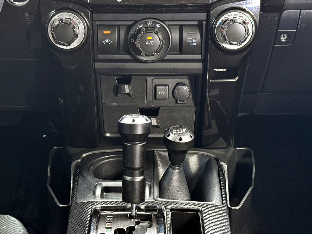 Used 2022 Toyota 4Runner TRD Off-Road AWD/4WD image 30