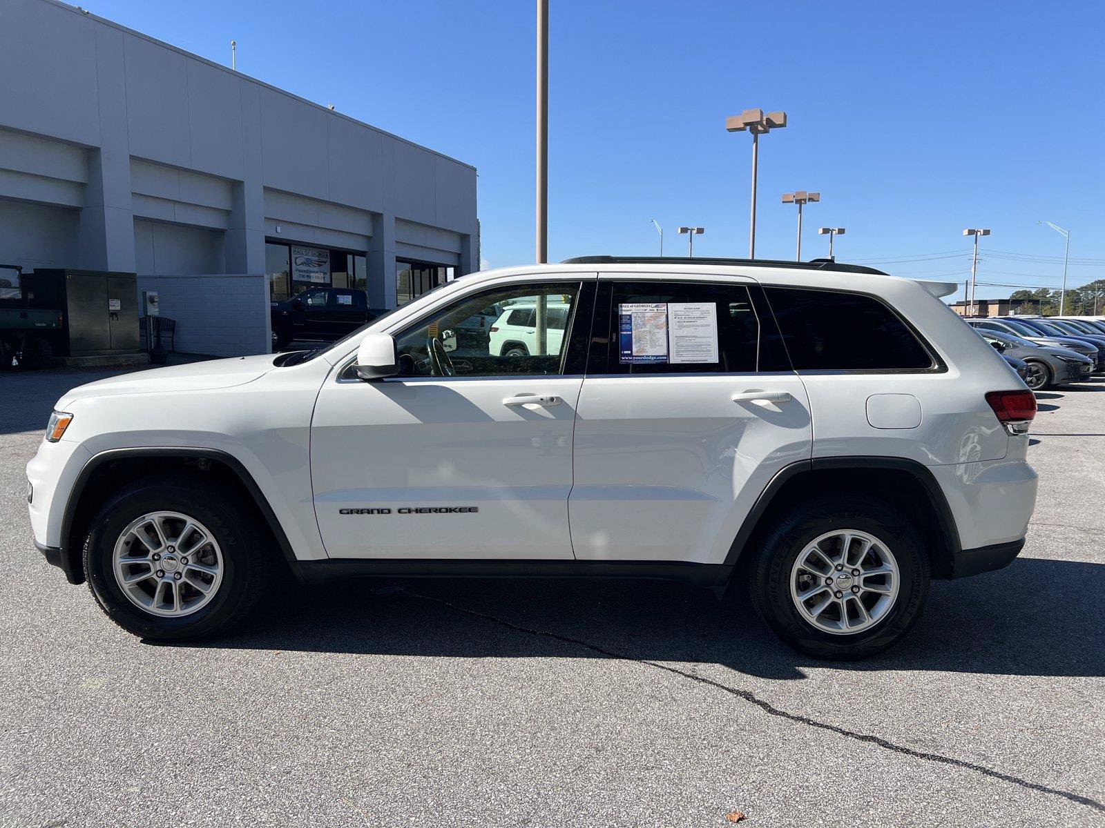 Used 2020 Jeep Grand Cherokee Laredo RWD image 19