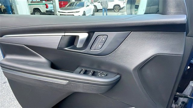 Used 2025 Buick Enclave Preferred image 28