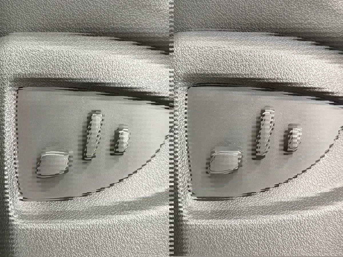 Used 2017 Chevrolet Silverado 1500 LTZ Z71 w/ LTZ Plus Package image 31