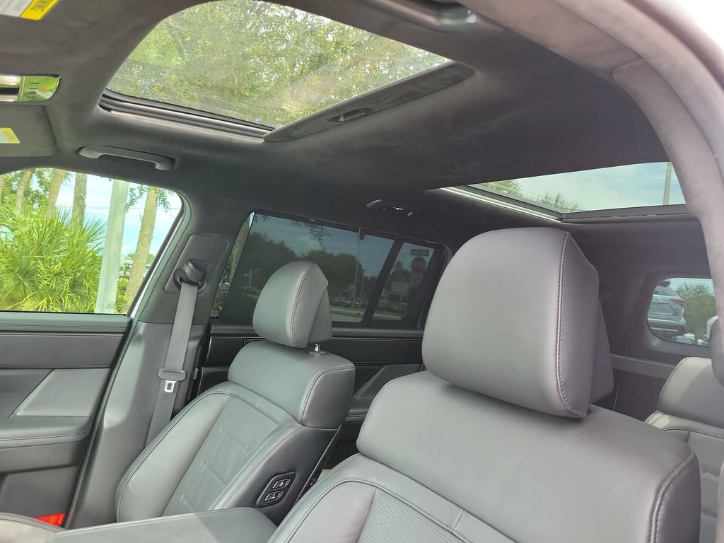 Used 2025 Hyundai Santa Fe Calligraphy AWD/4WD image 10