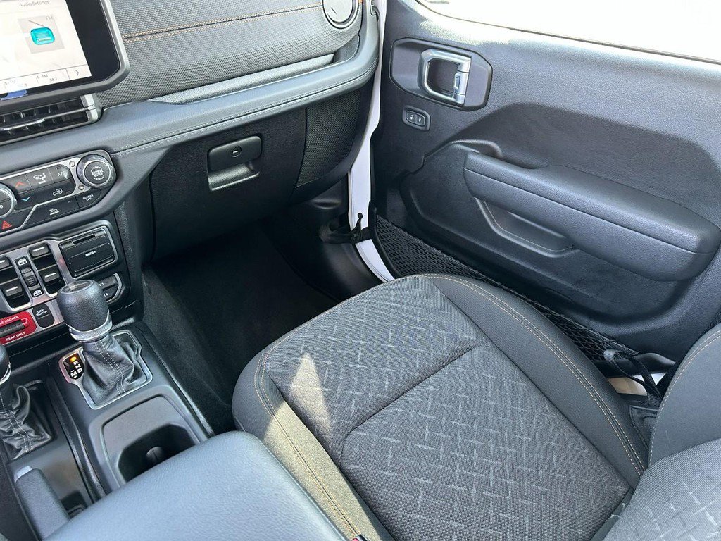 Used 2026 Jeep Gladiator Mojave AWD/4WD image 15