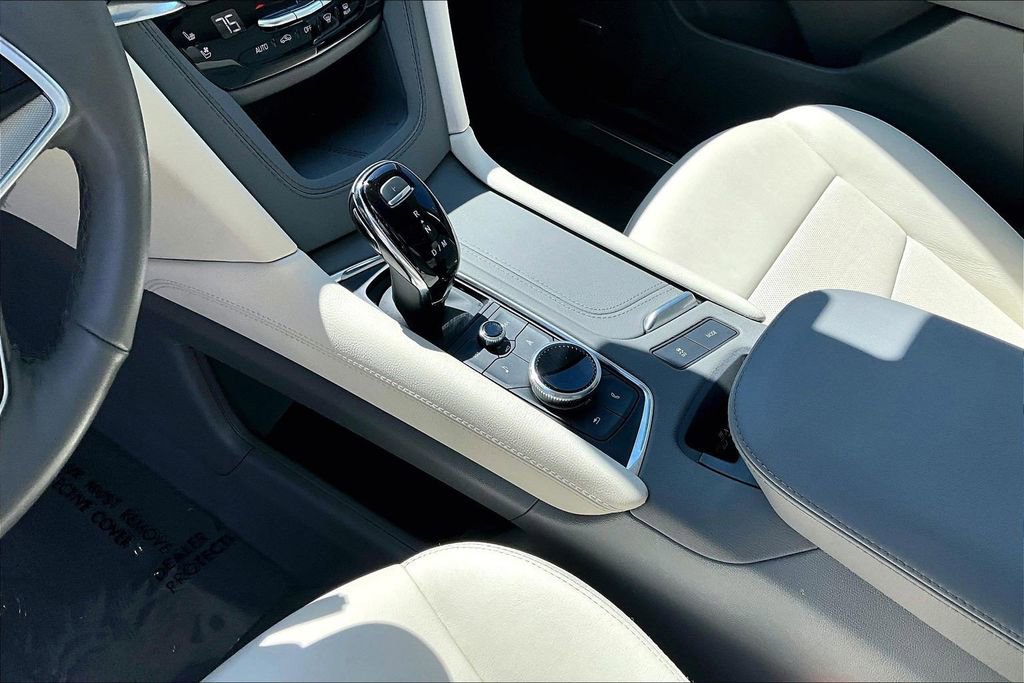 Certified 2024 Cadillac XT5 Premium Luxury w/ LPO, Floor Liner Package FWD image 15