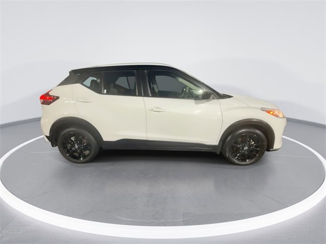 Certified 2023 Nissan Kicks SV image 9
