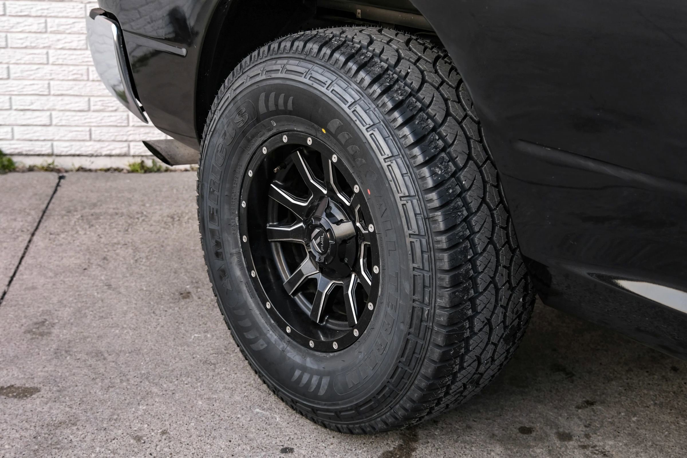 Used 2019 RAM 1500 Classic SLT image 49