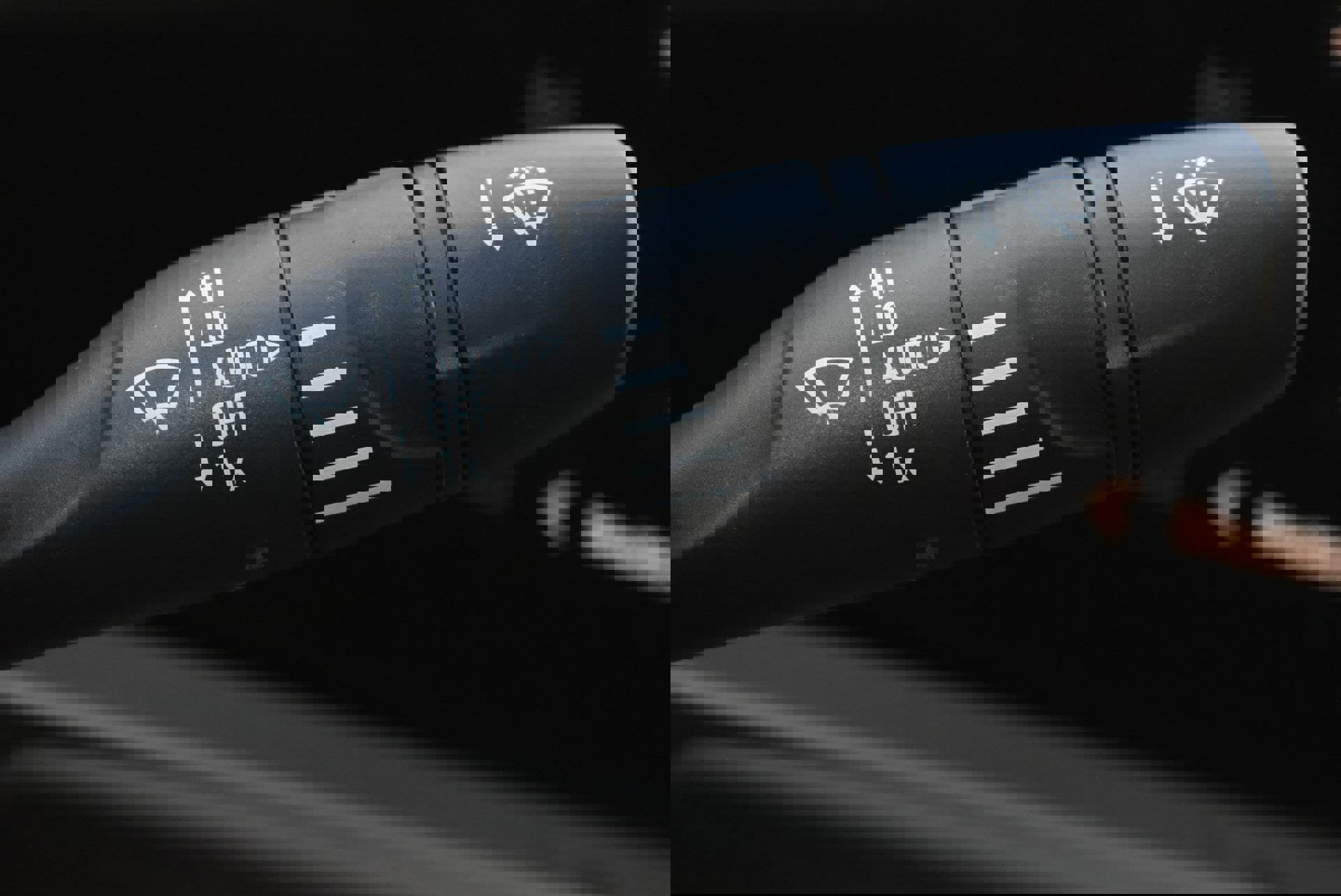 Used 2025 Buick Envista Sport Touring w/ Convenience I Package FWD image 20