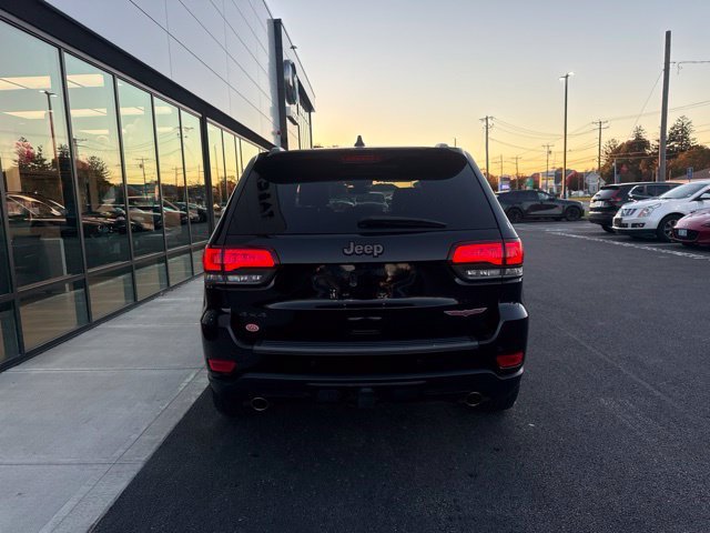 Used 2017 Jeep Grand Cherokee Trailhawk w/ Trailhawk Luxury Group AWD/4WD image 4