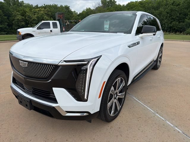 Used 2025 Cadillac Escalade IQ Luxury 2