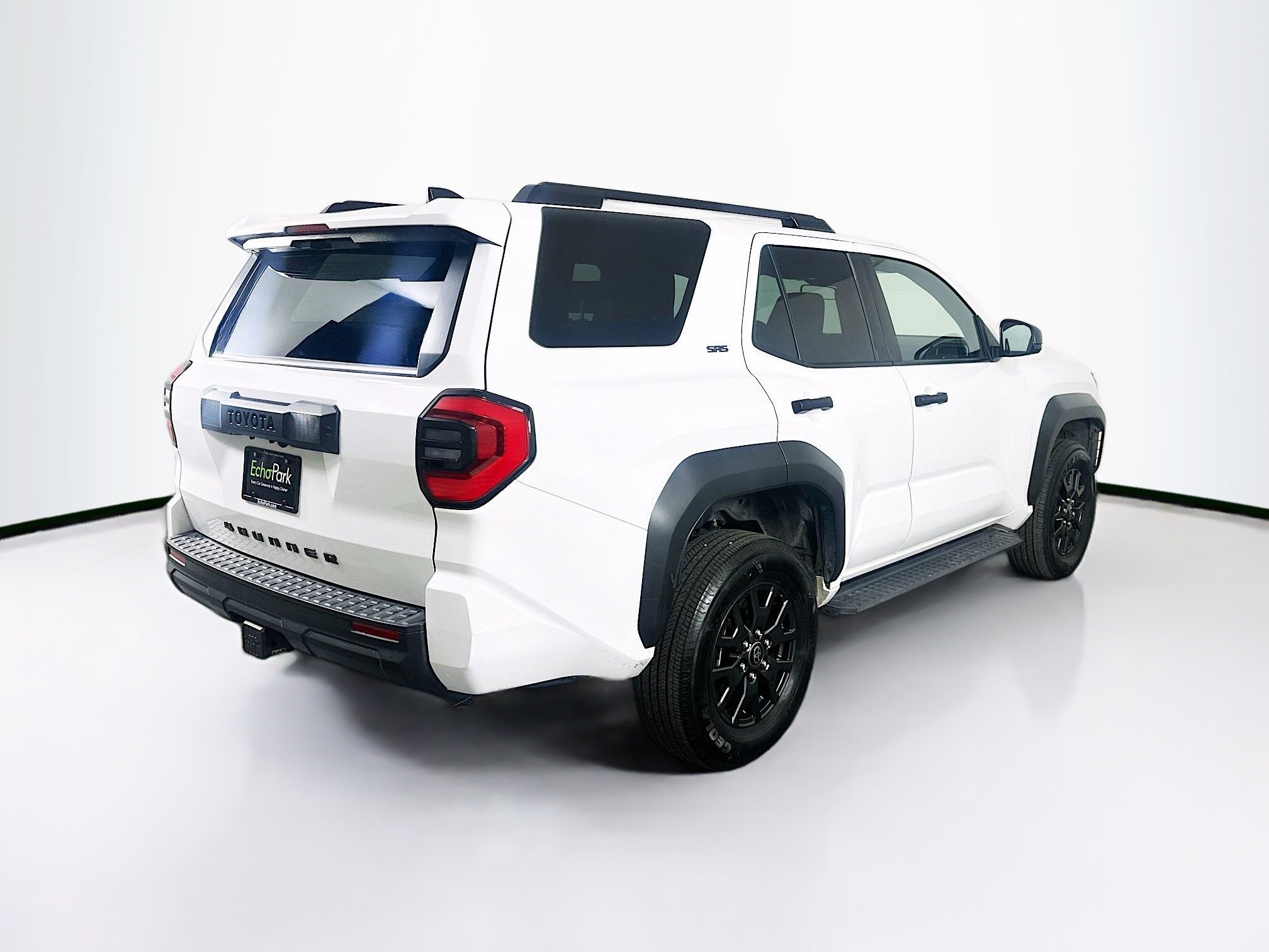 Used 2025 Toyota 4Runner SR5 image 9