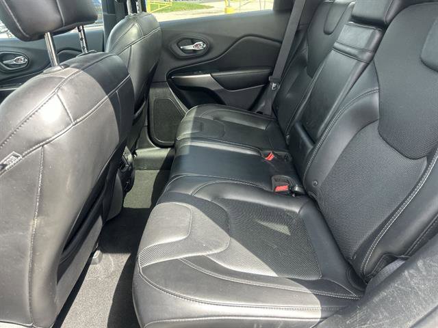 Used 2019 Jeep Cherokee Limited AWD/4WD image 47