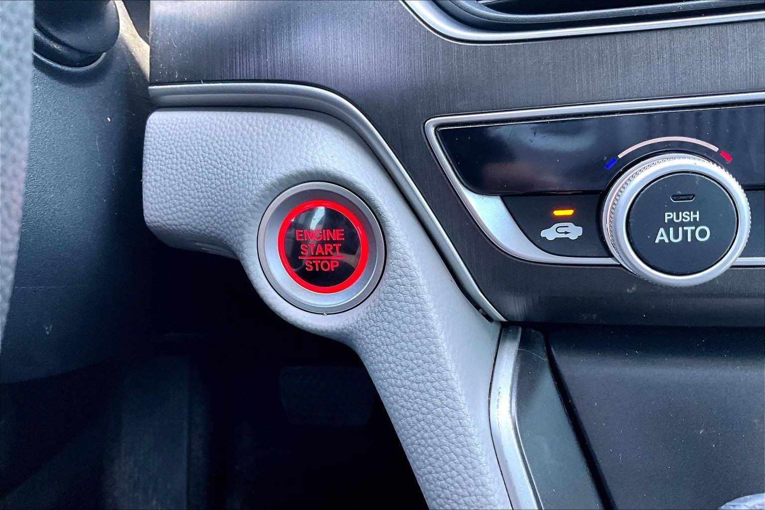 Used 2019 Honda Accord LX image 16