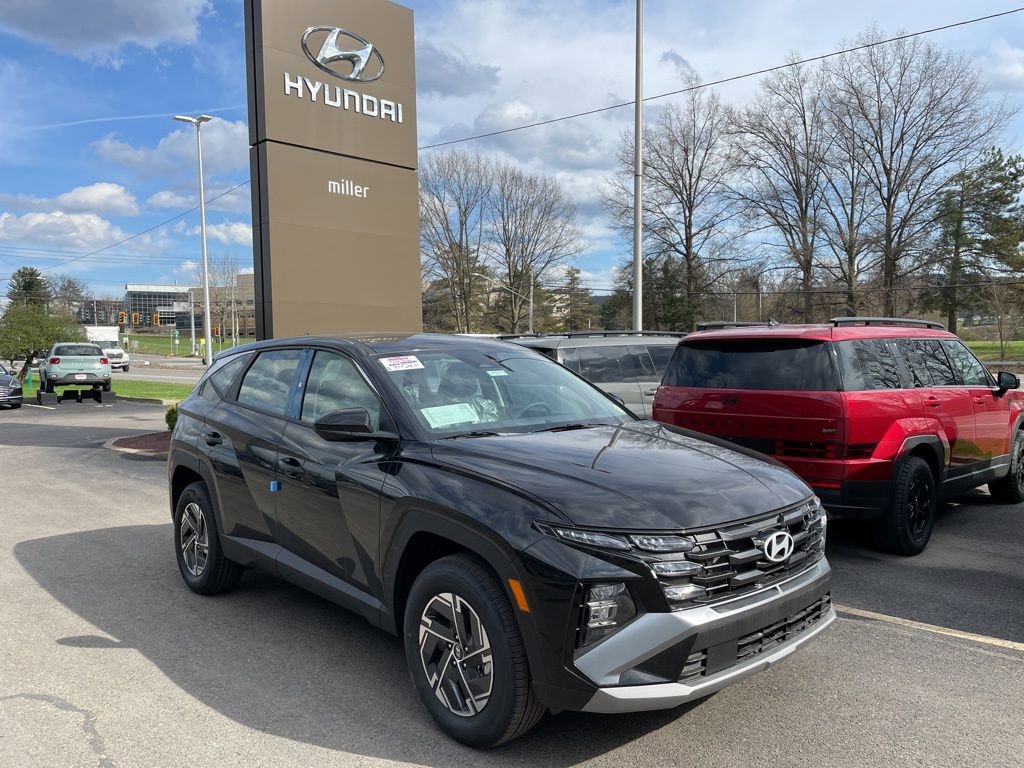 New 2026 Hyundai Tucson Blue SE image 2