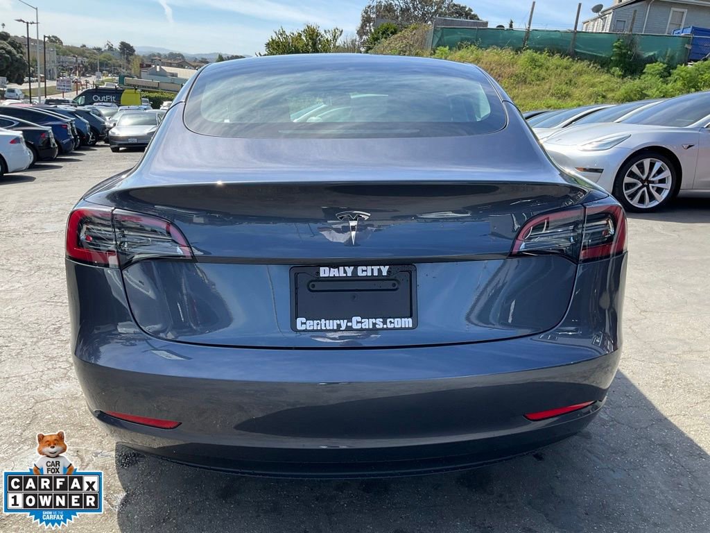 Used 2023 Tesla Model 3 Standard Range image 4