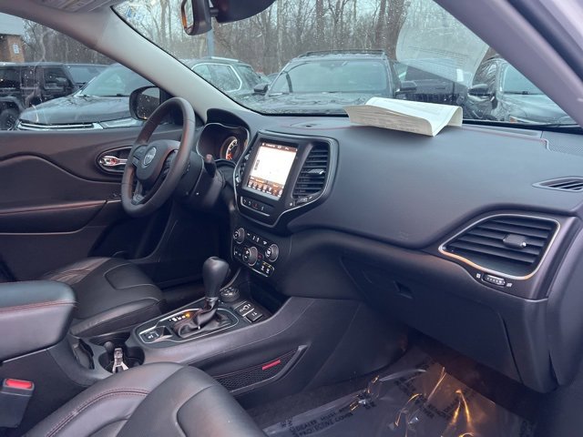 Used 2021 Jeep Cherokee Trailhawk w/ Sun, Sound & Nav Group image 29