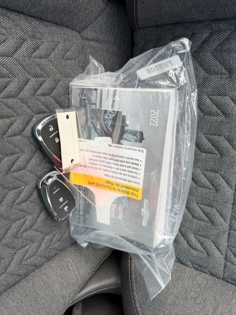 Used 2022 Chevrolet Equinox LT w/ LPO, Floor Liner Package FWD image 22