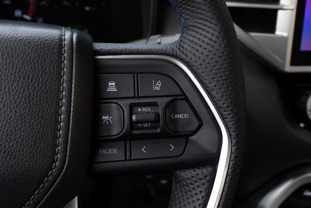 New 2025 Toyota Tundra Platinum w/ TRD Off-Road Package image 17