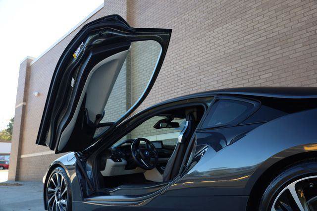 Used 2014 BMW i8 image 14