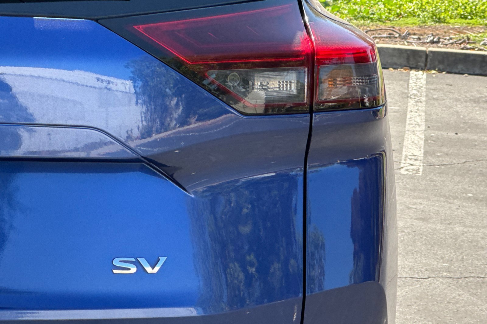 Certified 2023 Nissan Rogue SV image 33