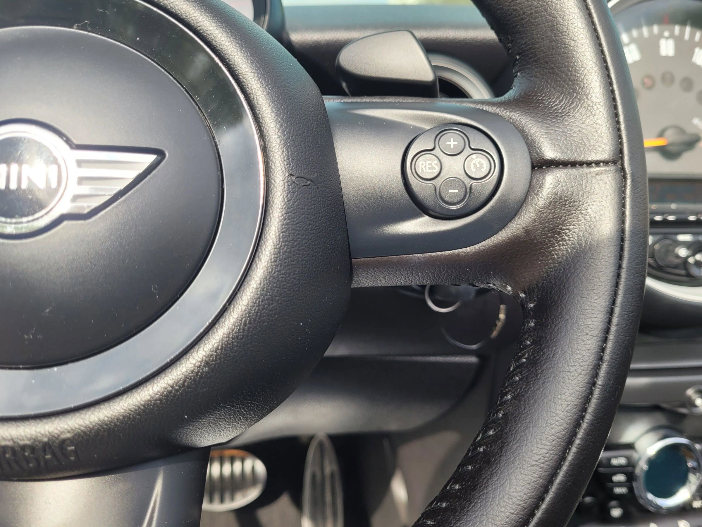 Used 2015 MINI Cooper S image 25
